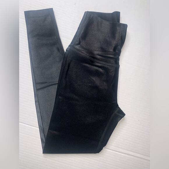 BEYOND‎ YOGA Sportgloss High-Waisted Midi Legging. Black. XS - Picture 6 of 10